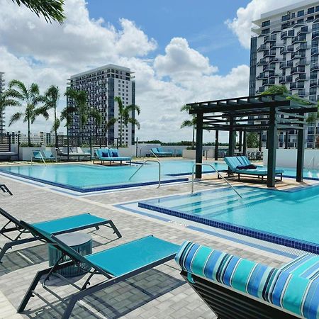 Cozy 1- 1 Bedroom Steps From Downtown Doral Park Miami Buitenkant foto