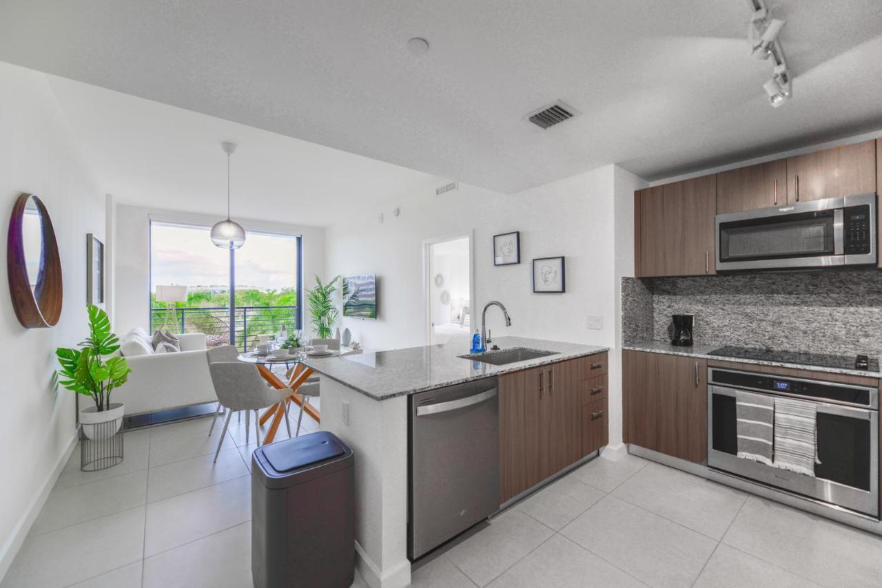 Cozy 1- 1 Bedroom Steps From Downtown Doral Park Miami Buitenkant foto