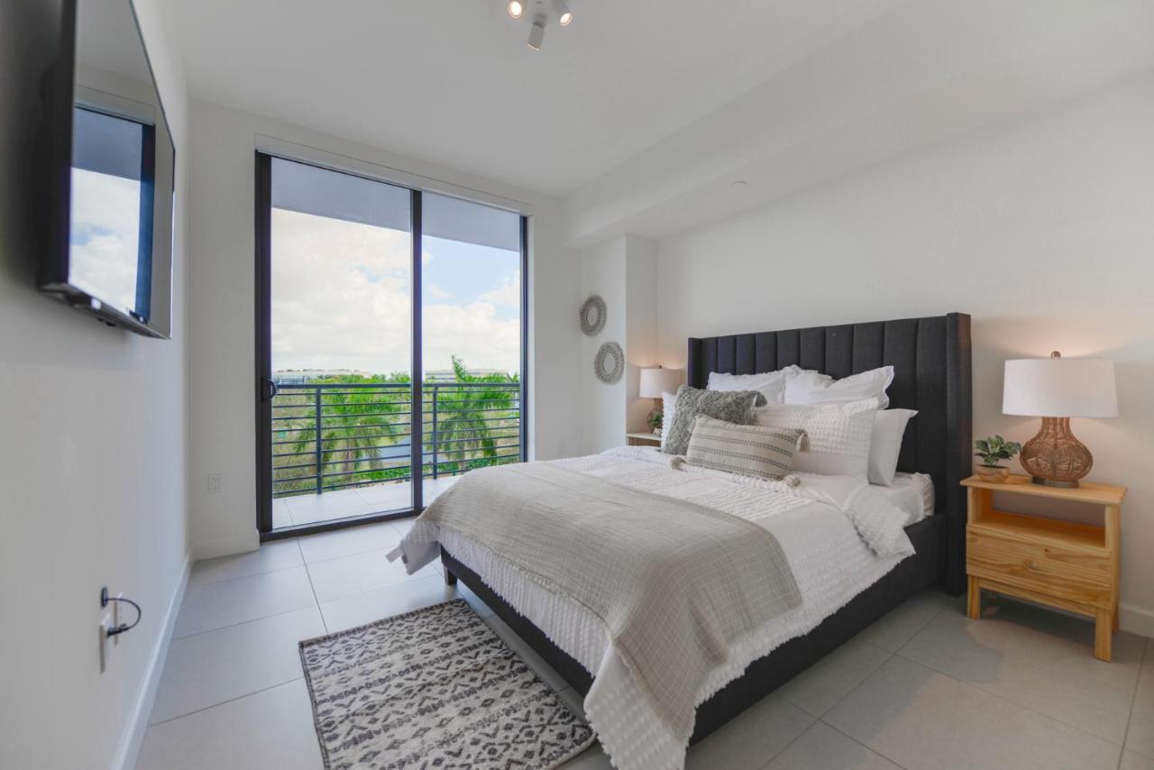 Cozy 1- 1 Bedroom Steps From Downtown Doral Park Miami Buitenkant foto