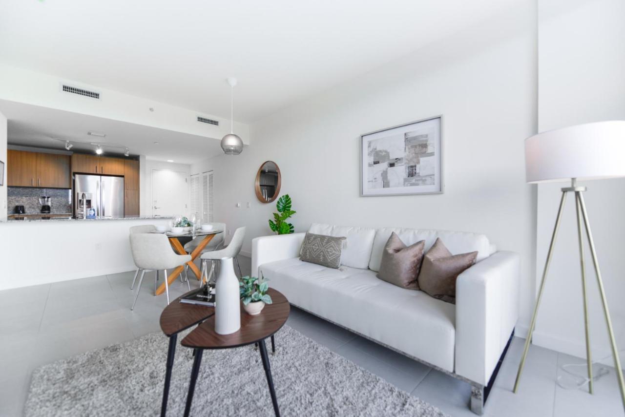 Cozy 1- 1 Bedroom Steps From Downtown Doral Park Miami Buitenkant foto
