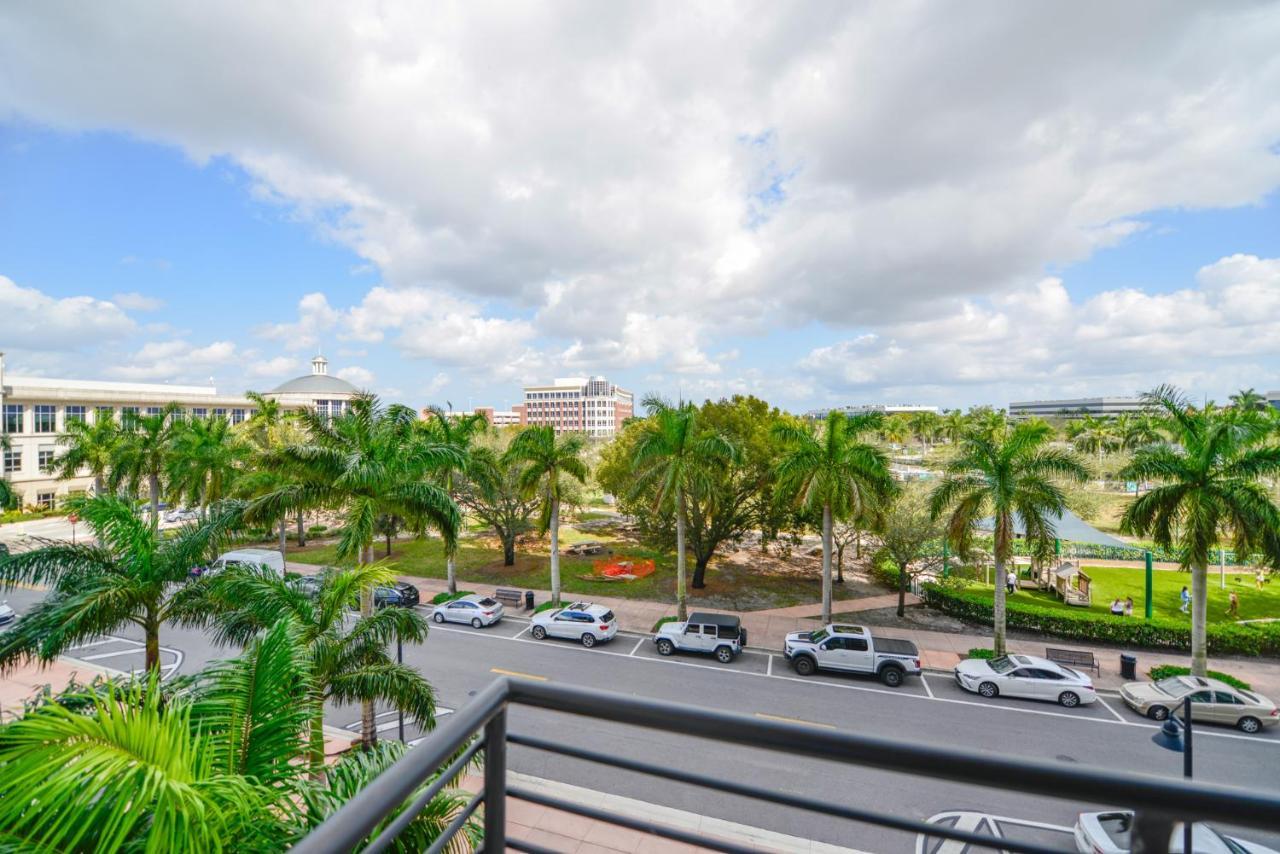 Cozy 1- 1 Bedroom Steps From Downtown Doral Park Miami Buitenkant foto
